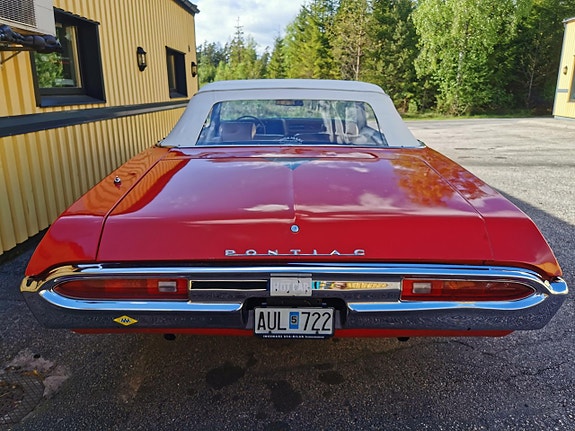 Pontiac Catalina 9 of 30
