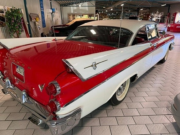 Pontiac Catalina 20 of 30