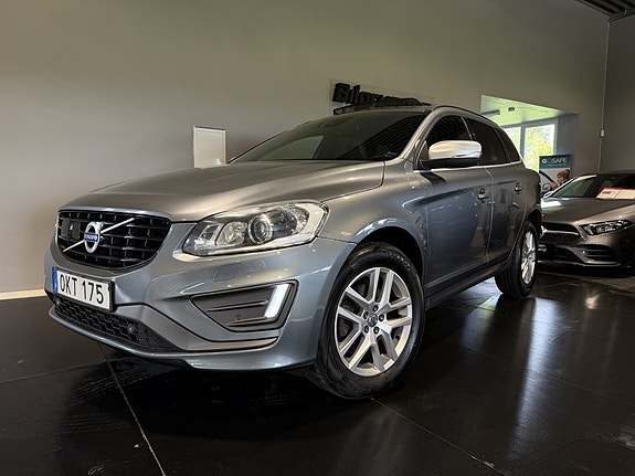 Volvo XC60 10 of 30