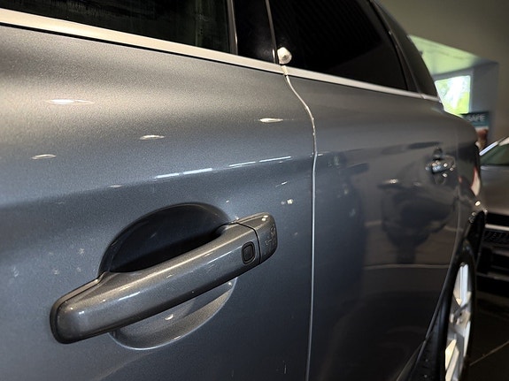 Volvo XC60 24 of 30