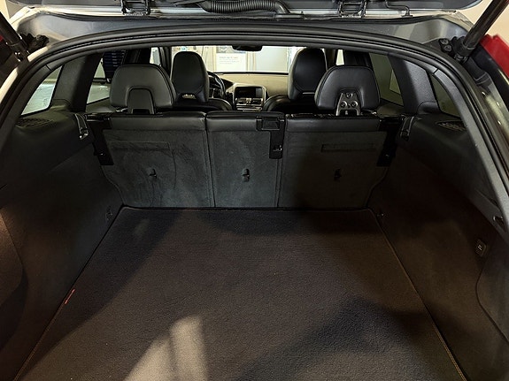 Volvo XC60 25 of 30