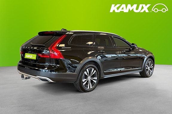 Volvo V90 Cross Country 4 of 5