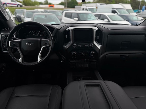 Chevrolet Silverado 1500 6 of 24