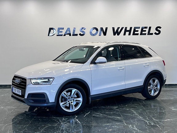 Audi Q3 2 of 5
