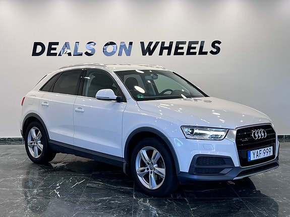 Audi Q3 3 of 5