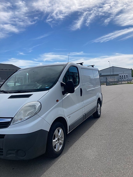 Opel Vivaro 3 of 5