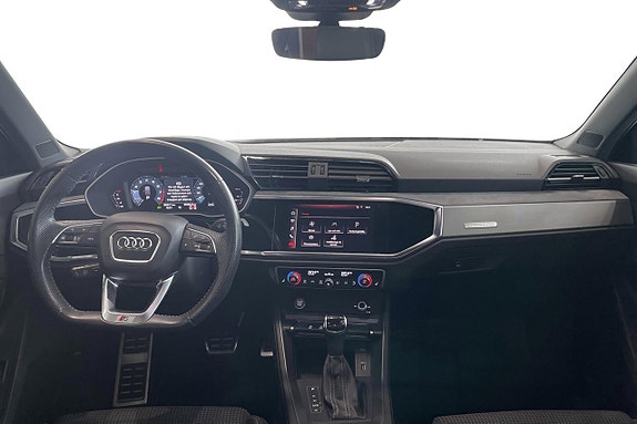 Audi Q3 8 of 24