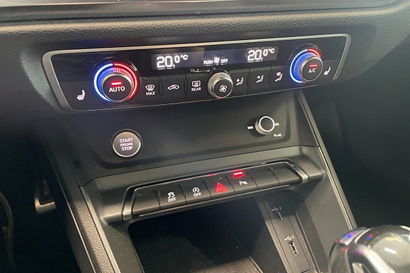 Audi Q3 15 of 24
