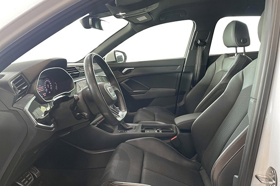 Audi Q3 11 of 24