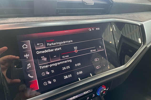 Audi Q3 16 of 24
