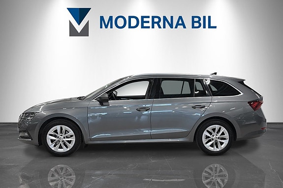 Skoda Octavia 2 of 5