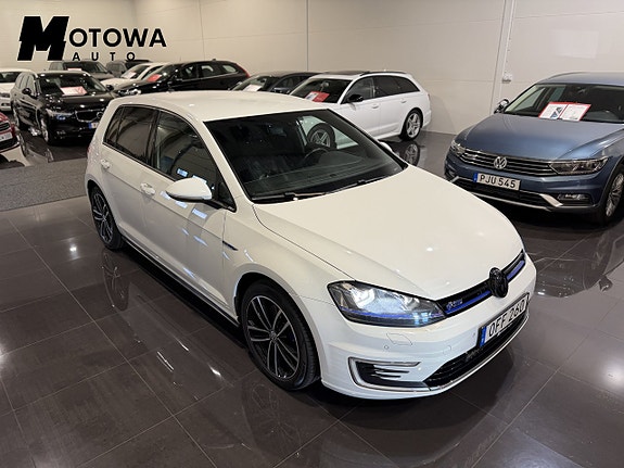 Volkswagen Golf VII 7 of 26
