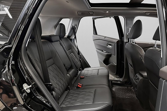 Nissan X-Trail 22 of 25