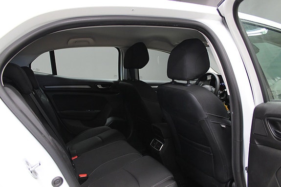 Renault Megane IV 12 of 13