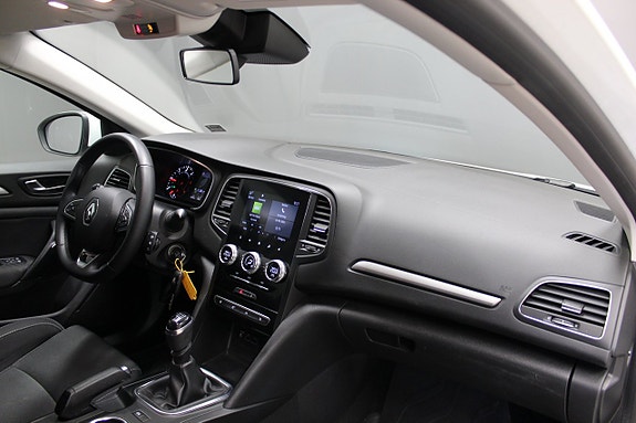 Renault Megane IV 11 of 13