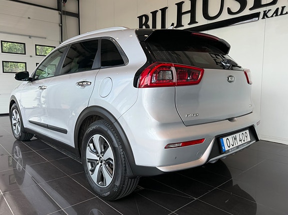 Kia Niro 2 of 11