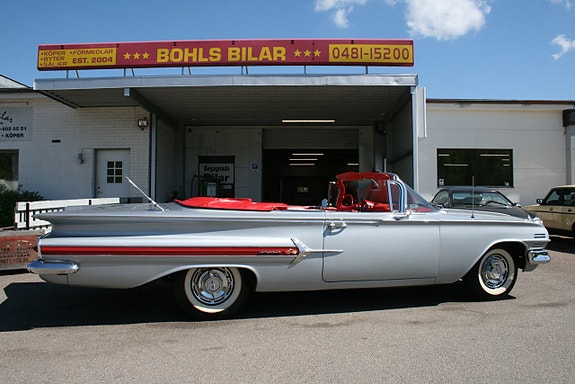Chevrolet Impala 5 of 27