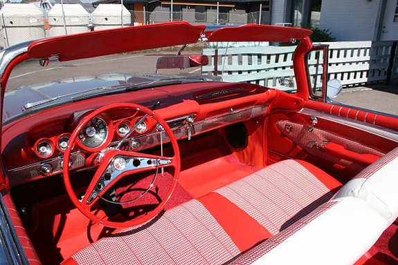 Chevrolet Impala 20 of 27