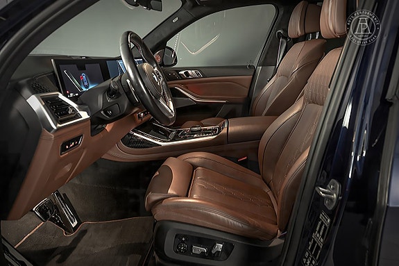BMW X7 6 of 9
