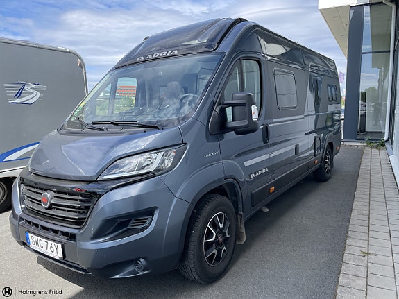 Adria Twin 640 SGX 3 of 10