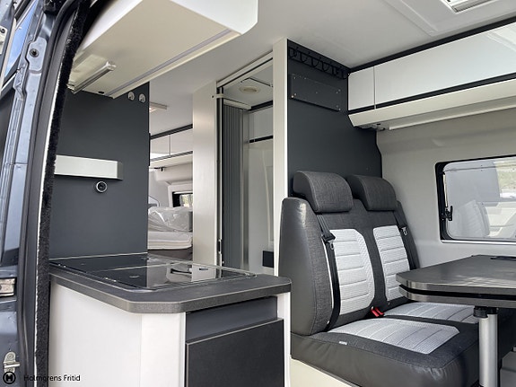 Adria Twin 640 SGX 6 of 10