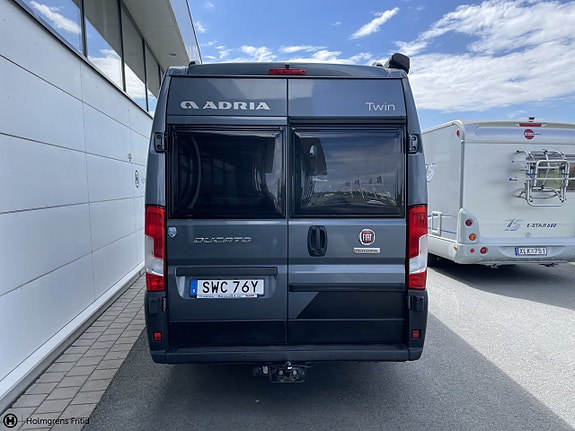 Adria Twin 640 SGX 2 of 10