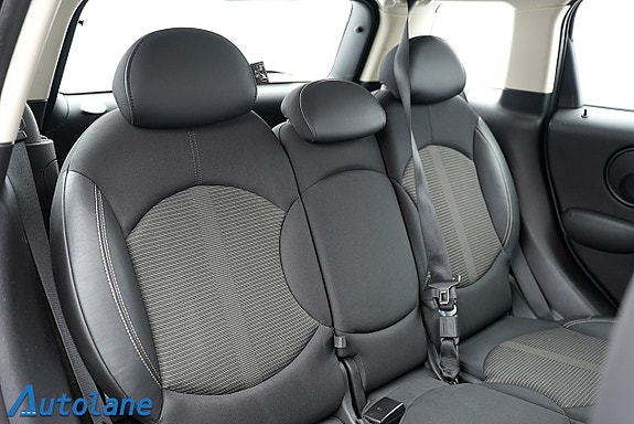 MINI Countryman Cooper D 19 of 21