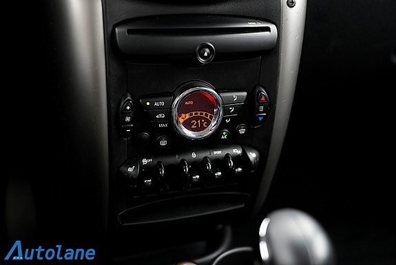 MINI Countryman Cooper D 16 of 21