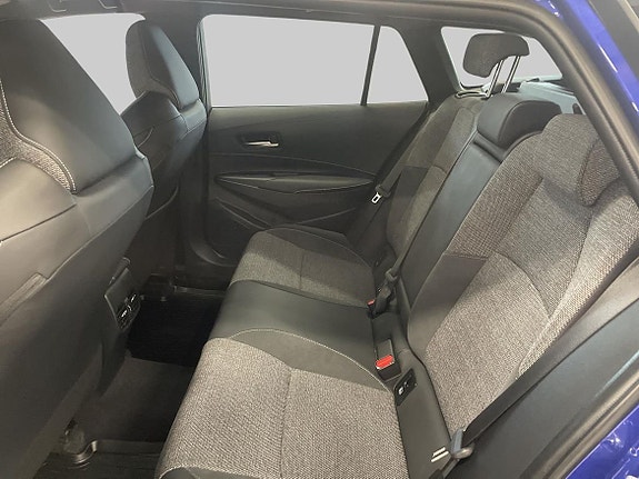 Toyota Corolla 11 of 21