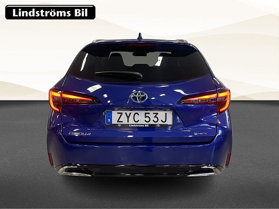 Toyota Corolla 8 of 21