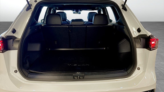 Volkswagen Tiguan 13 of 14