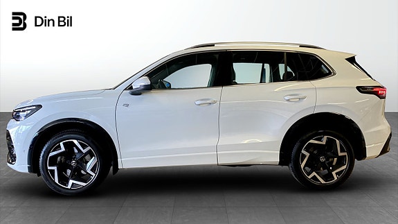 Volkswagen Tiguan 2 of 14