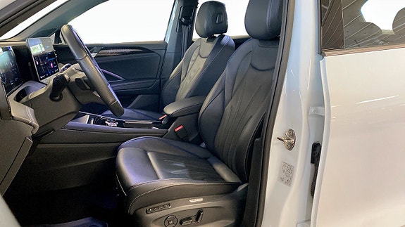 Volkswagen Tiguan 8 of 14