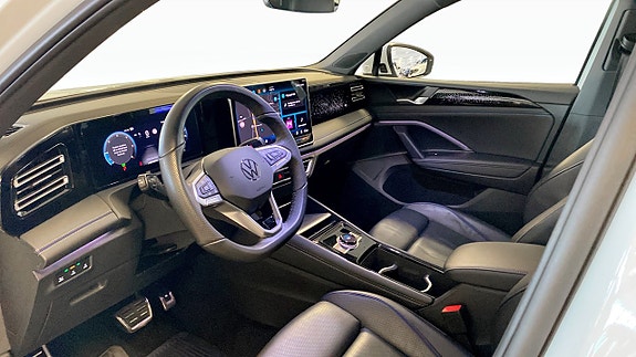 Volkswagen Tiguan 7 of 14