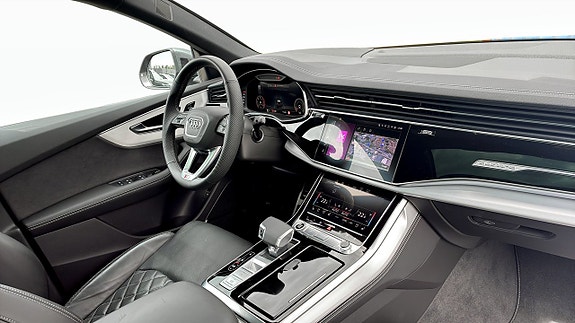 Audi Q8 11 of 13