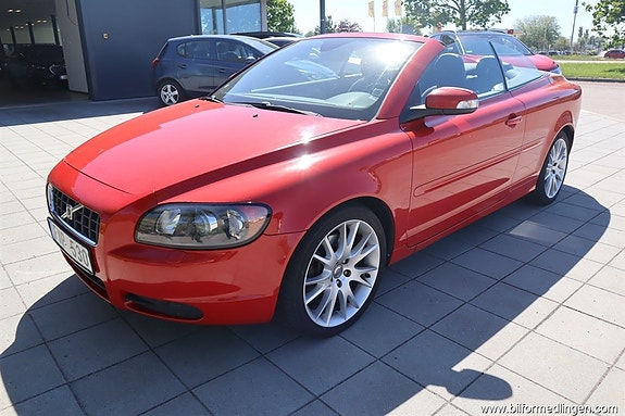 Volvo C70 2 of 5