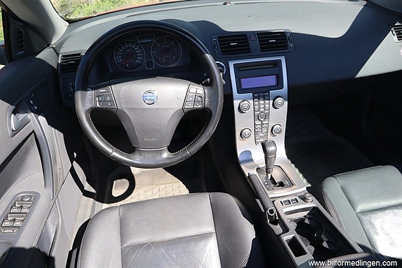 Volvo C70 3 of 5