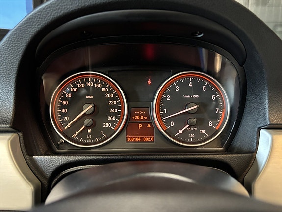 BMW 325i 9 of 22
