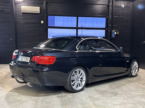 BMW 325i 18 of 22