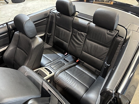 BMW 325i 15 of 22