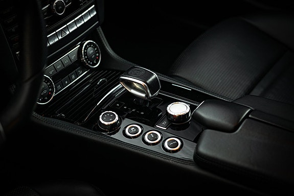 Mercedes-Benz CLS63 19 of 30