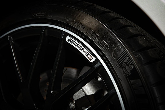 Mercedes-Benz CLS63 26 of 30