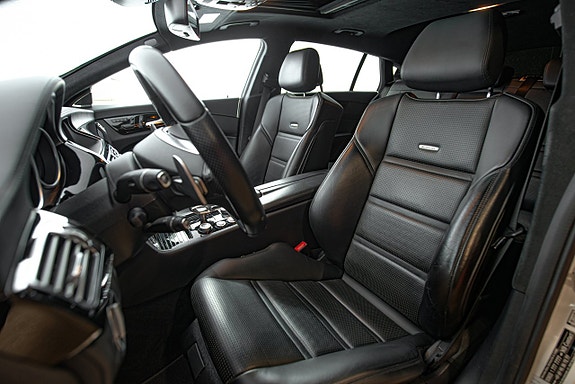 Mercedes-Benz CLS63 13 of 30