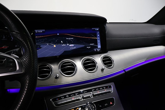 Mercedes-Benz E200 20 of 27
