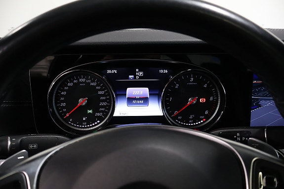 Mercedes-Benz E200 23 of 27