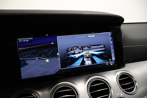Mercedes-Benz E200 16 of 27