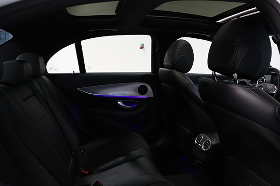Mercedes-Benz E200 11 of 27