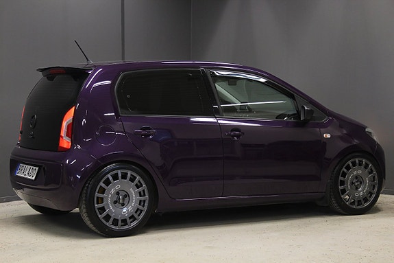 Volkswagen UP! 5 of 5