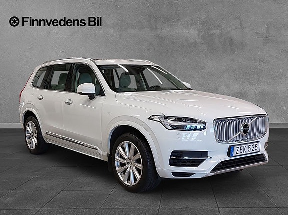 Volvo XC90 2 of 5