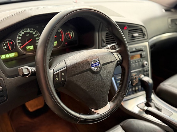 Volvo S60 8 of 17